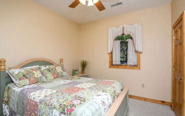 Moonrise Retreat 4 Bedroom House