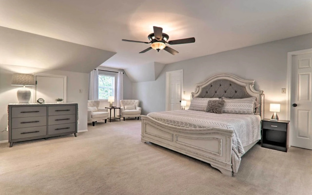 East Stroudsburg Hideaway w/ 2 Community Pools!