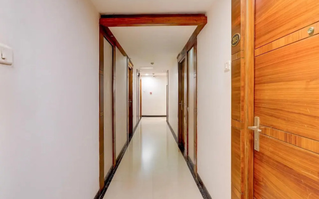 Super Townhouse Arcot Road