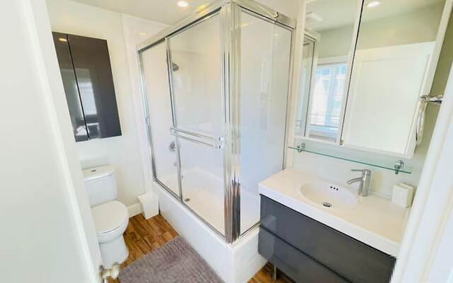 12B Venice Beach Access Stay