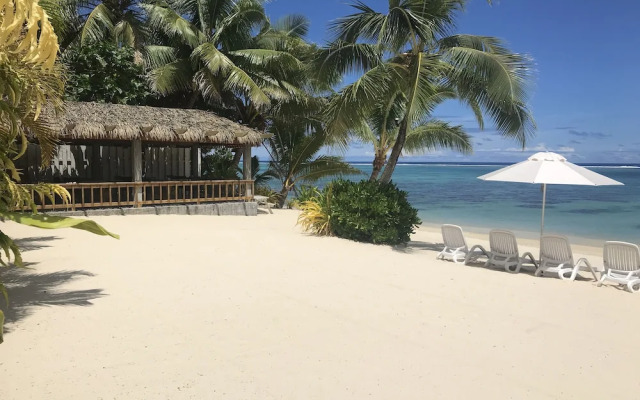 Moana Sands Beachfront Hotel