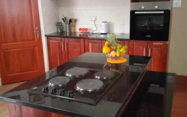 3 Bedrooms Exclusive House in Mass Media
