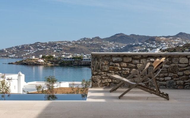 Bonzoe Suites & Villas