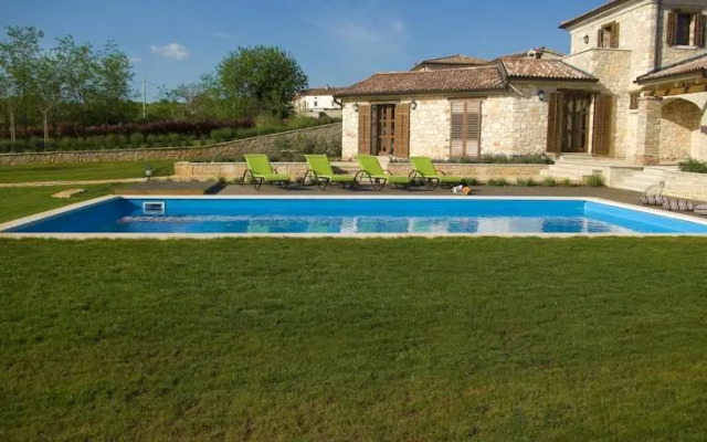 Villas Lakovići by Istarski Dvori