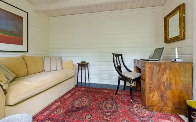 Gorgeous 1 Bed Garden Flat, Kensal