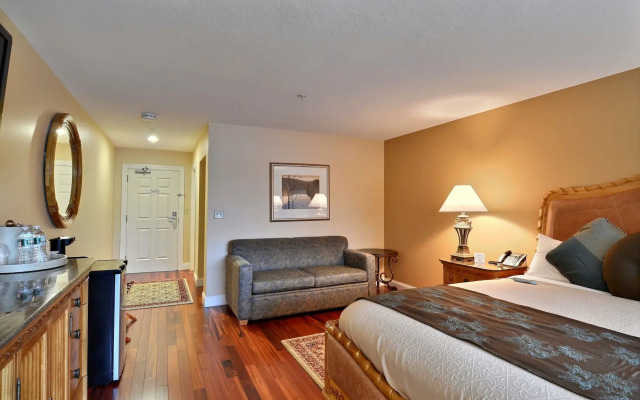 Riverside Hotel, Ascend Hotel Collection