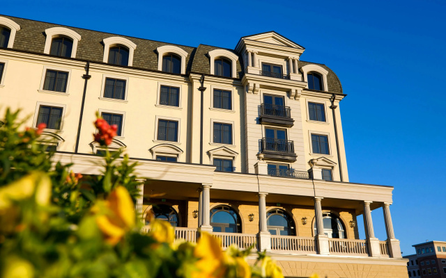 hotelImage