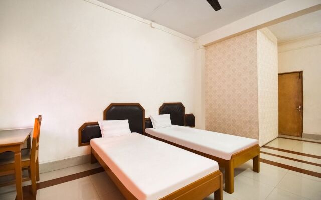 Spot on 60915 Akash Guest House