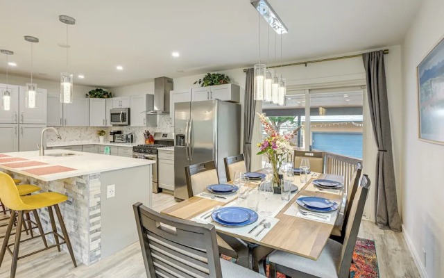 Modern Wheat Ridge Home ~ 5 Mi to Dtwn Denver