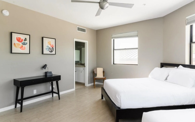 N 75th St 201 - Ivory I