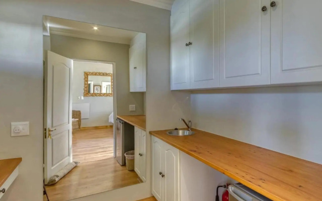 Explorer Guest House