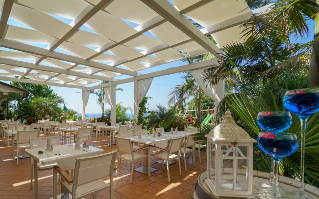 La Bussola Hotel Restaurant