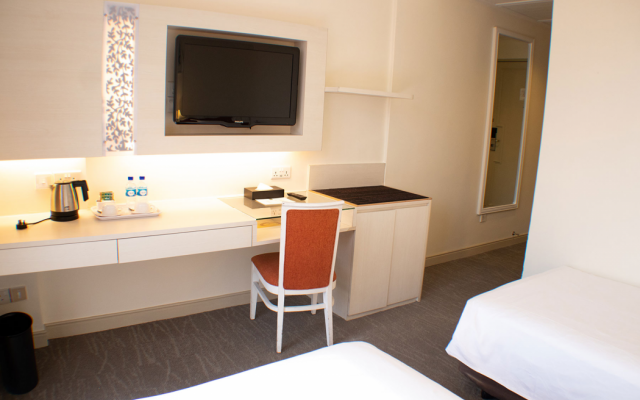 Holiday Inn Express and Suites Singapore Novena, an IHG Hotel