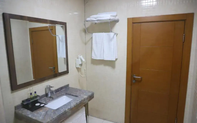 Cenas Otel
