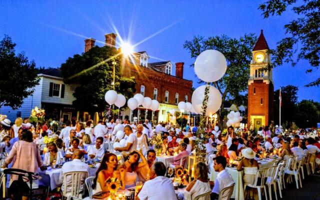 The White House Boutique Bed & Breakfast