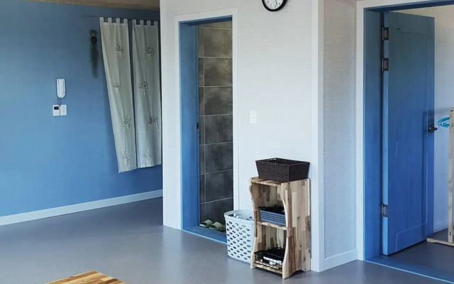 Pyramid Red Clay Pension