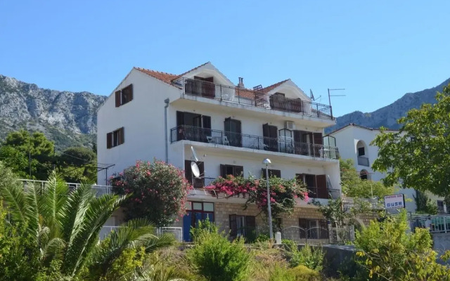 Jozo - 150 m From Pebble Beach - A1
