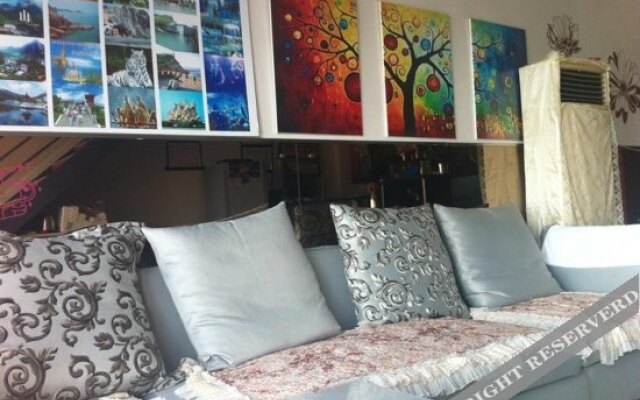 Yuese Holiday Hotel