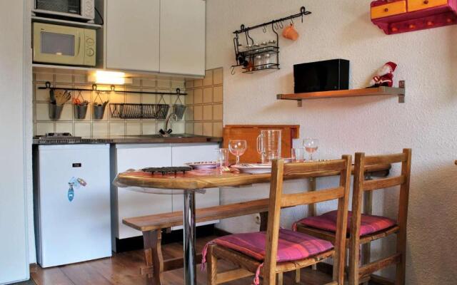 Appartement Risoul, 1 pièce, 4 personnes - FR-1-330-550