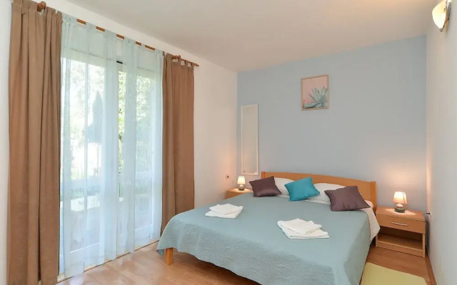 Apartment 358