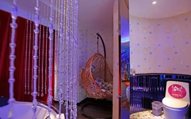 Romantic Love Theme Hotel