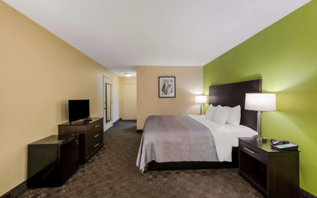 Quality Inn St. Louis Airport Hotel