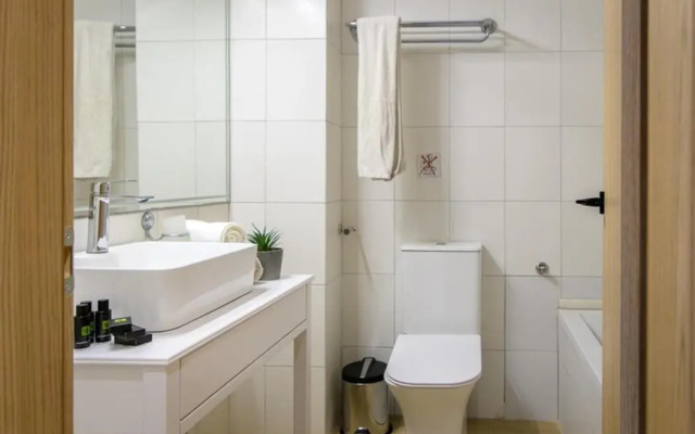 Athina Inn