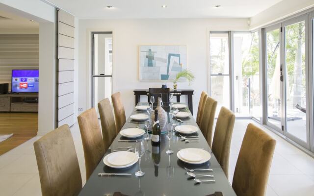 Gold Coast Luxury Waterfront House