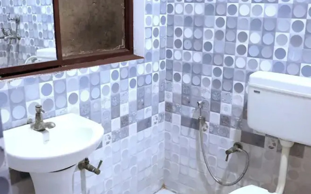 Hotel Dhruv Inn by OYO Rooms