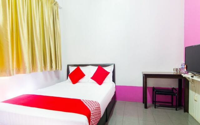 OYO 880 Hotel Purple Town