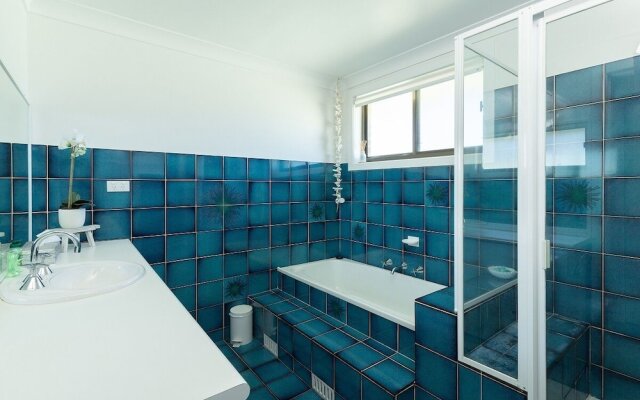 Lakeview Crescent 50