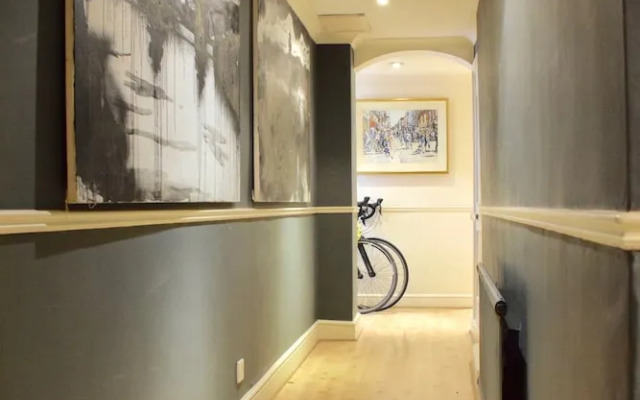 2 Bedroom Flat in Paddington