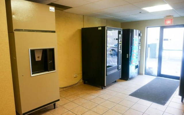 Days Inn Bridgeview