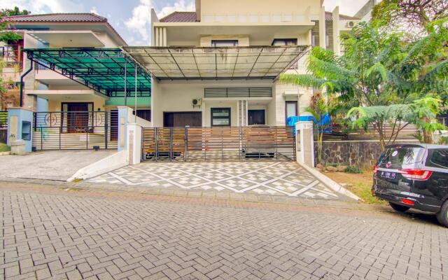 OYO 3861 Homestay Villa Tidar