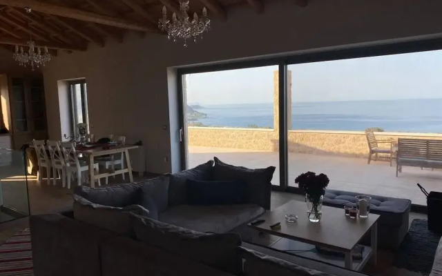 Lovely 3-bed Villa. Private Pool in Agios Nikolaos