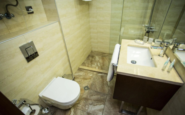 Отель Corner Inn