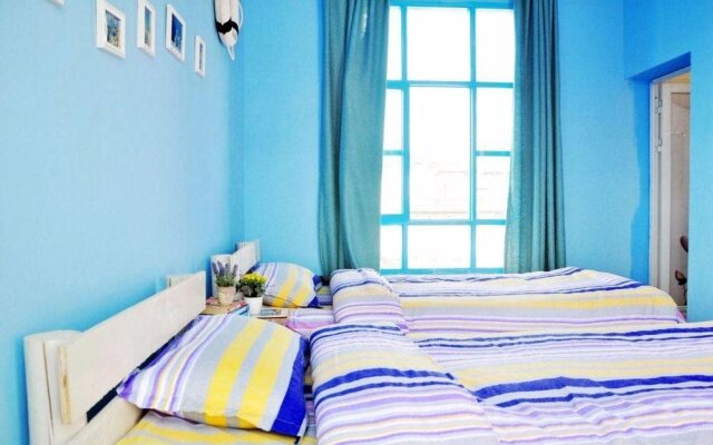 Dali 12 times international youth hostel