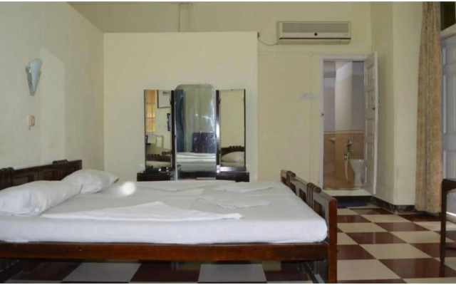 Bentleys Hotel Colaba