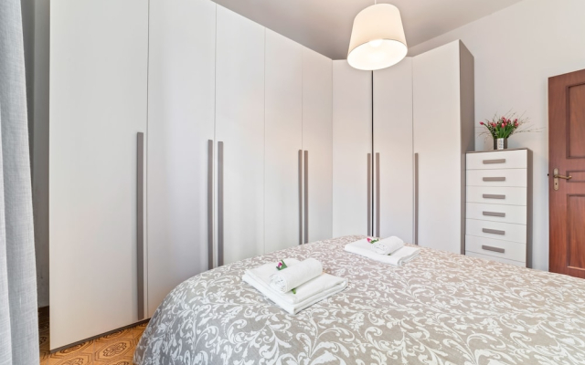 Vietri sul Mare Roomy Flat with Parking