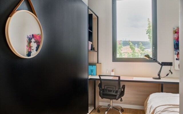 Estudios y Habitaciones Modernas en PAMPLONA, SK