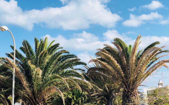 Boya 1. Harbor of Love