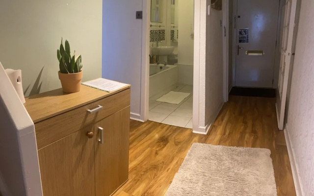 2-bed Historic Apartment in old Town Edinburgh