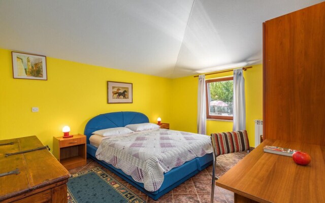 Stunning Apartment in Porec With 1 Bedrooms and Outdoor Swimming Pool