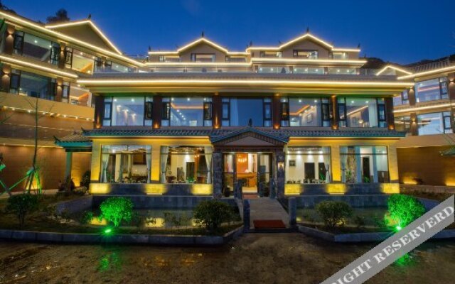 Lugu Lake Yunshang Holiday Hotel