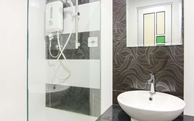 OYO 89848 Link Boutique Hotel