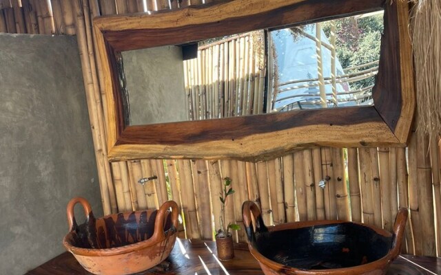 Hostel tipis