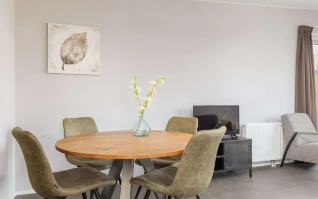 Chic Chalet Near Almelo