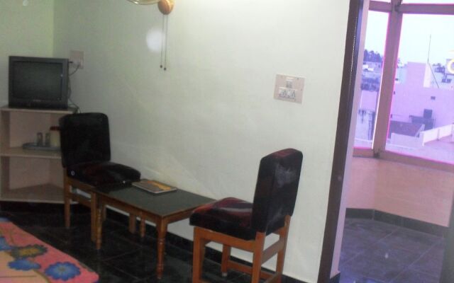Trishul Hotel