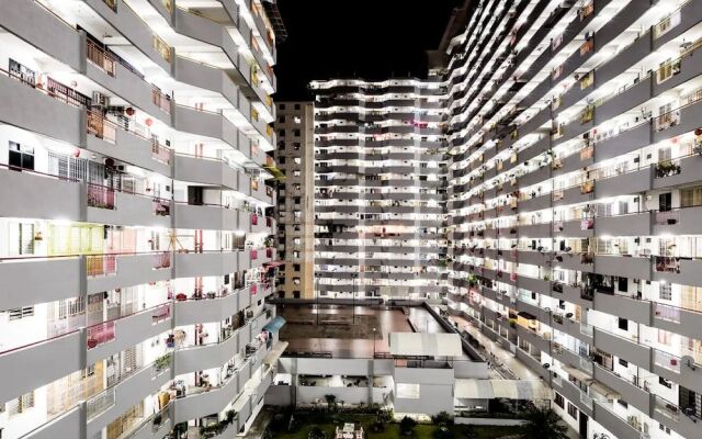 Eastern Court 22 by Sanguine