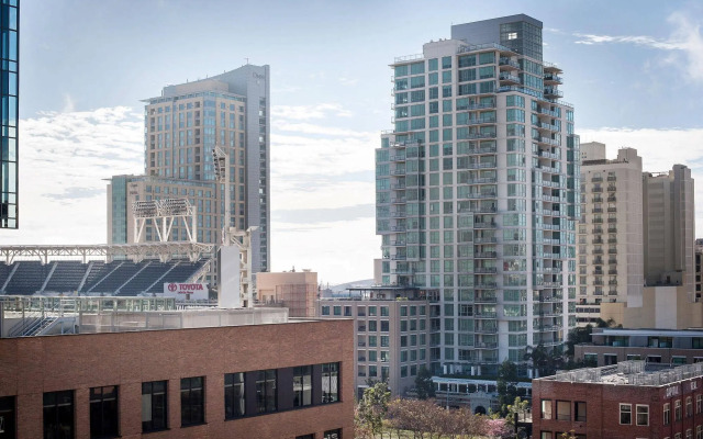 Sunshine Suites at East Village